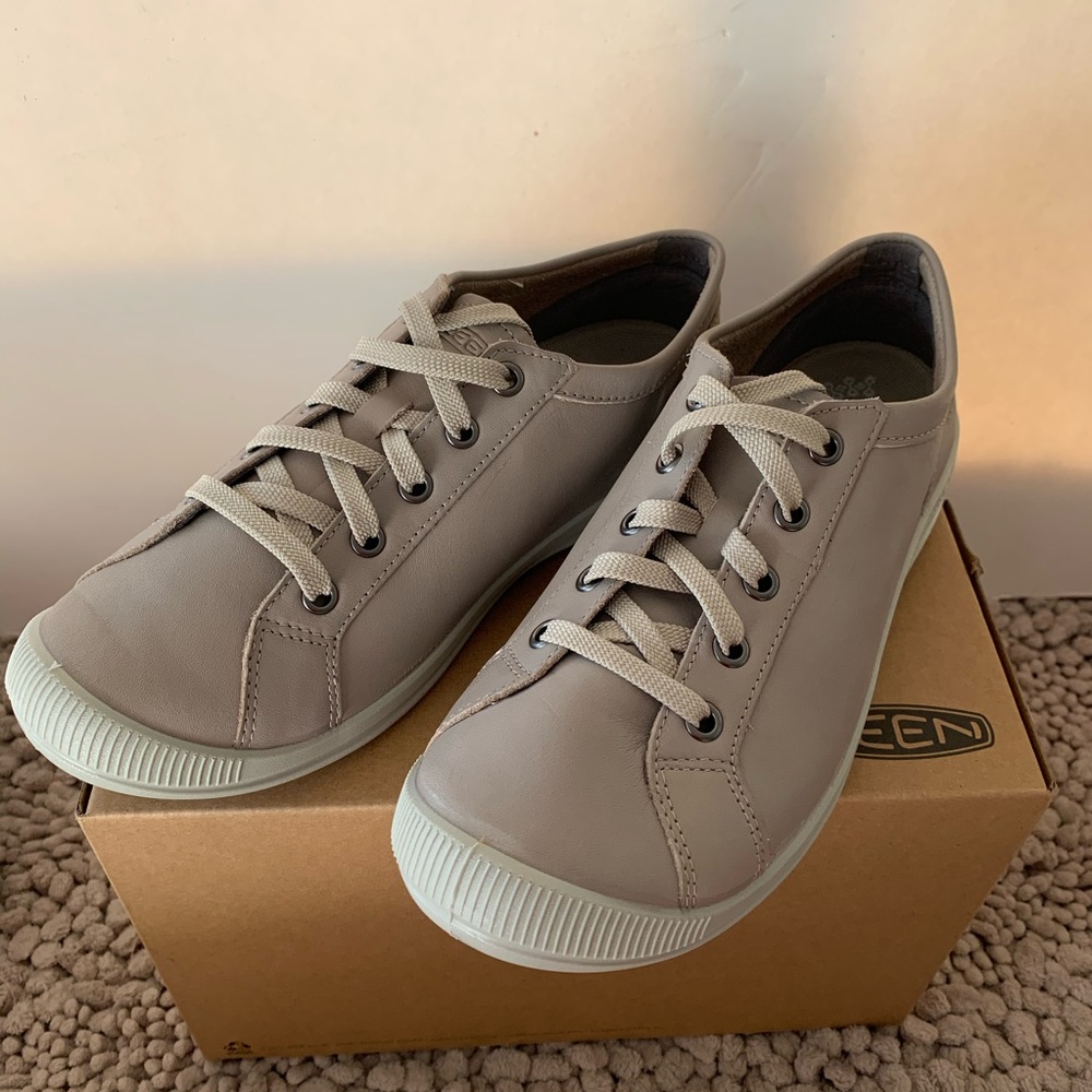 Keen woman tie sneakers. NWOT - Picture 3 of 7